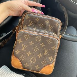 Louis Vuitton Vintage Cross Body